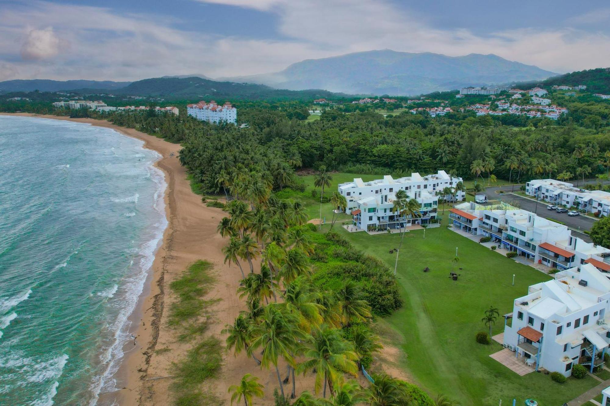 Villa Layka Beach House At Playas Del Yunque Rio Grande Exterior foto